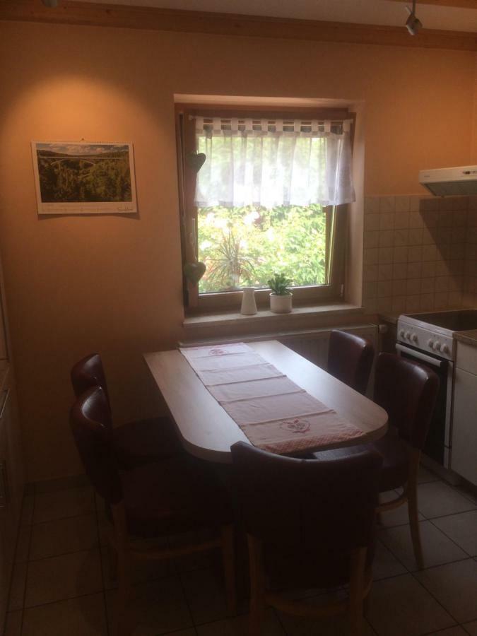 Ferienwohnung Saaletalblick جينا المظهر الخارجي الصورة